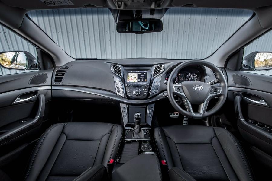 Торпедо Hyundai i40 Tourer 2019 года  (UK) (фото 14 из 40)